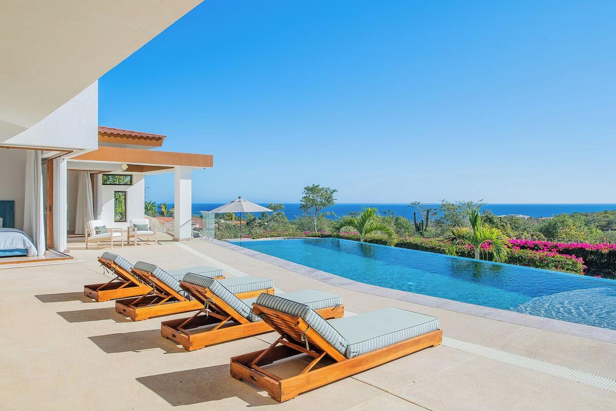 Cabo Luxury Fundadores Casa Primavera is a luxurious single-level 8-bedroom villa with stunning ocean and golf course for sale