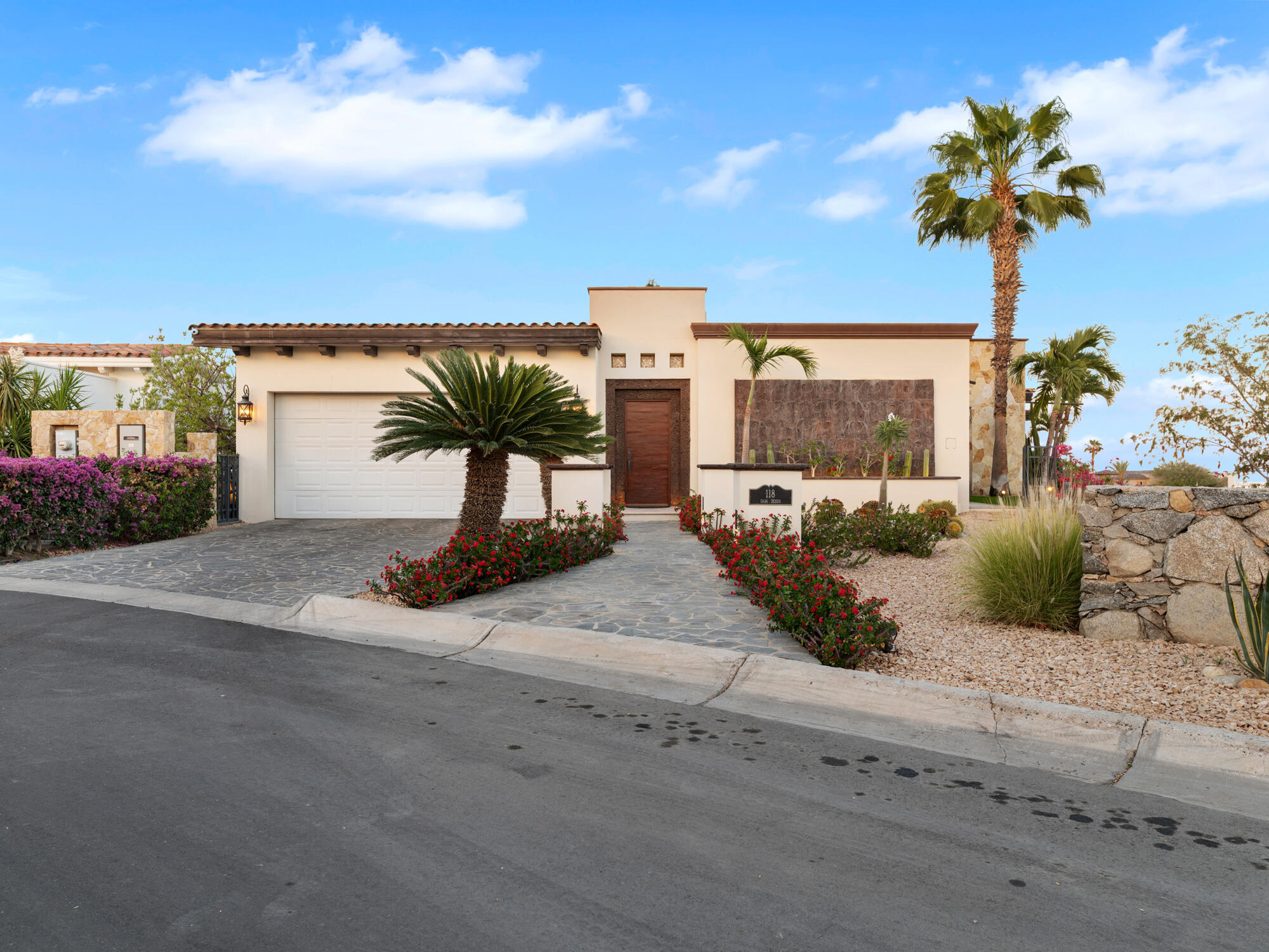 Cabo Luxury Coronado The stunning beauty of Quivira Los Cabos and the promise of a simple yet sophisticated lifestyle that offers access to the award-winning Quivira Golf Club, custom residences in a landscape where desert and ocean meet, and a place where your privacy and your family's well-being are guaranteed, are reasons enough for many to want to call Quivira their home.The homes at Coronado have a rich and inviting feel throughout.These single story residences will offer endless opportunities to sit and enjoy unobstructed ocean and golf course for sale