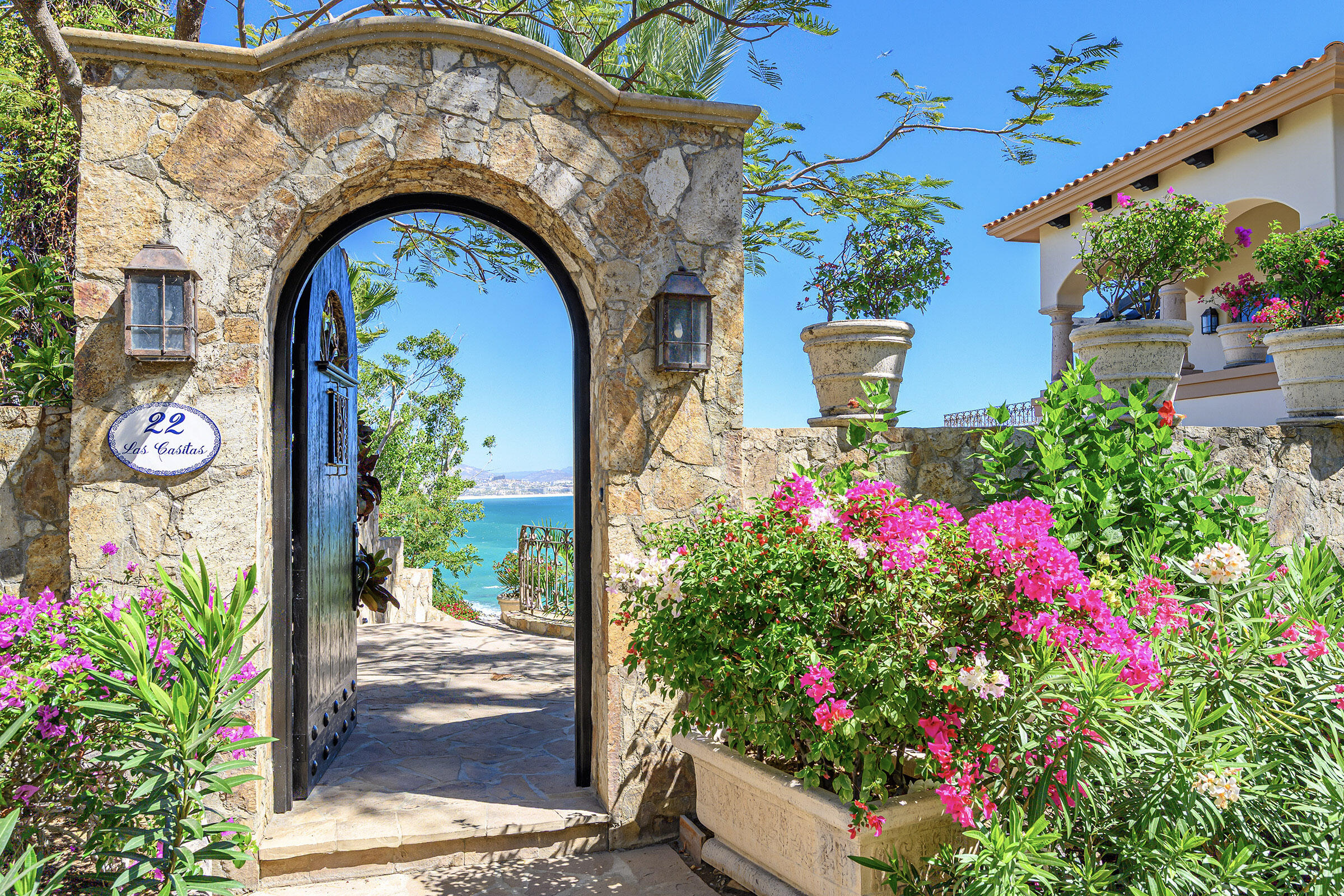 Cabo Luxury Pedregal Csl Perched high above the Pacific in the coveted gated community of Pedregal, Casa Nautilus delivers absolutely unmatched, jaw-dropping for sale