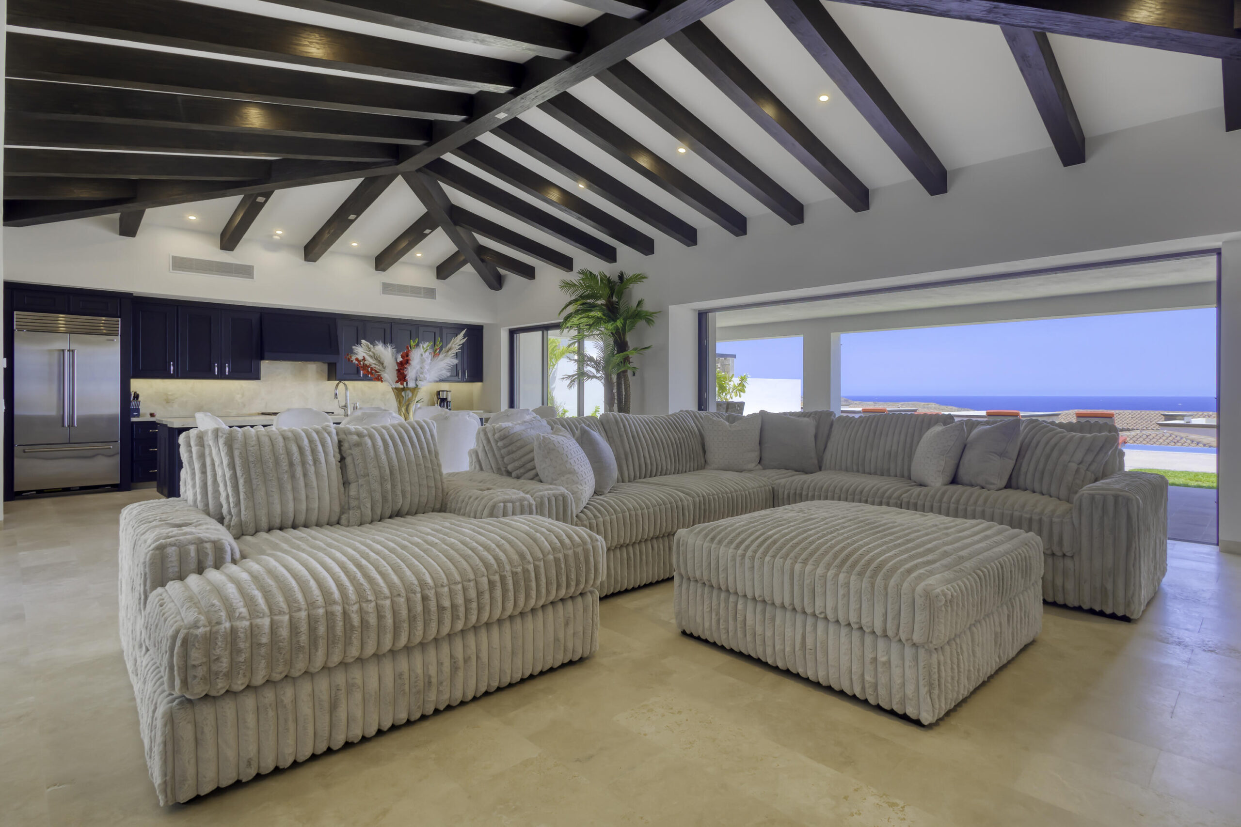 Cabo Luxury West Enclave Ritz-Carlton West Enclave, Ritz-Carlton Reserve Residence 10 offers an exceptional blend of modern luxury and serene coastal living. These single-level indoor/outdoor residences are thoughtfully designed to provide privacy and tranquility. Featuring expansive floor-to-ceiling windows, the homes showcase breathtaking – Coronado 3.4, Pacific, Pacific, BS