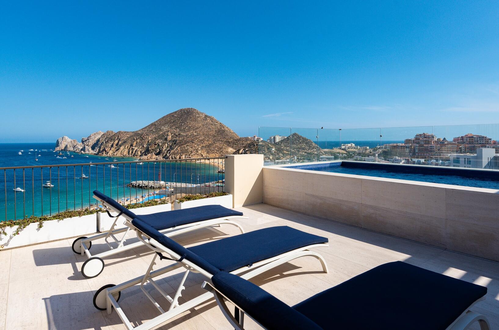 Cabo Luxury Hacienda CSL – Medano Beach, Cabo San Lucas, BS