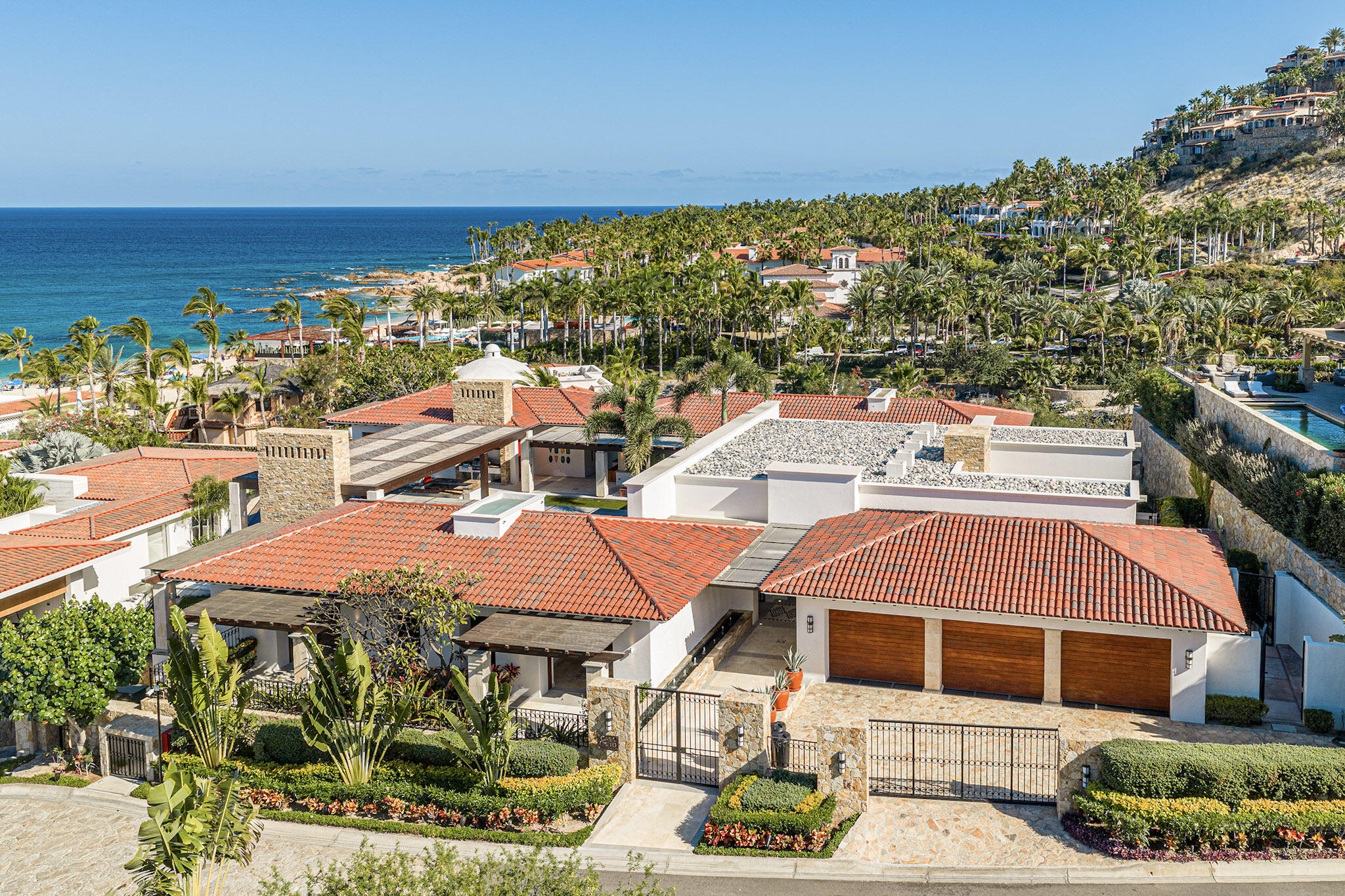 Cabo Luxury Fundadores Experience Serenity at Casa Luna.Presented by Custom Homes Mexico, Casa Luna is a masterwork of modern luxury, perfectly positioned along the 8th fairway of the exclusive PLC Fundadores gated community, this ocean for sale