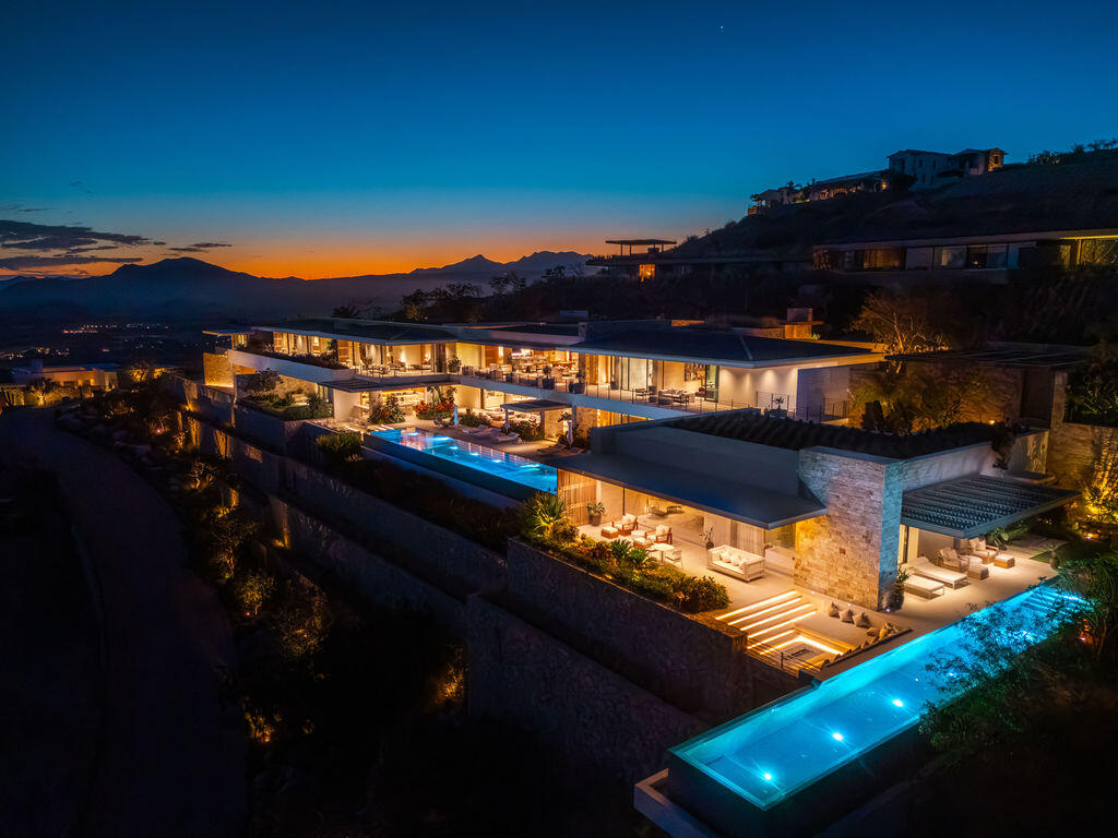 Cabo Luxury Fundadores Experience Serenity at Casa Luna.Presented by Custom Homes Mexico, Casa Luna is a masterwork of modern luxury, perfectly positioned along the 8th fairway of the exclusive PLC Fundadores gated community, this ocean for sale