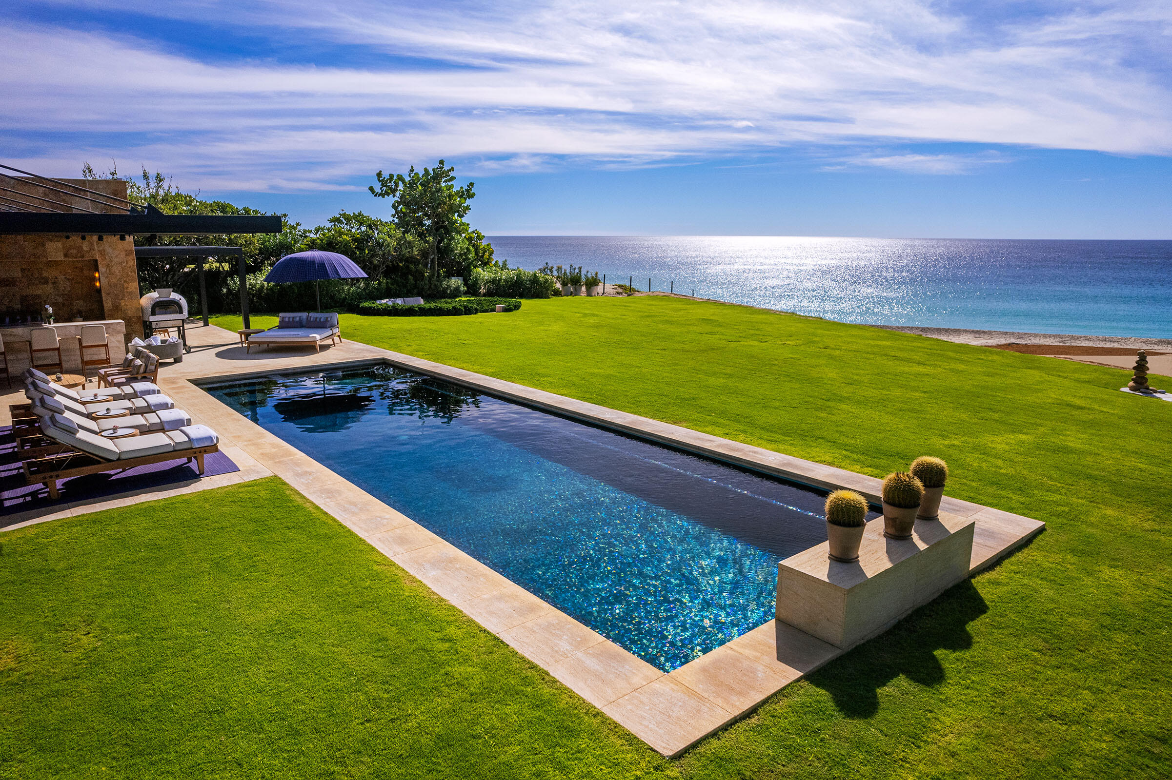 Cabo Luxury Fundadores Villa Maralta 62 offers contemporary coastal living in Puerto Los Cabos.This newly built 5-bedroom residence is designed around seamless indoor-outdoor flow, with main living areas opening toward the terrace, pool, and ocean for sale