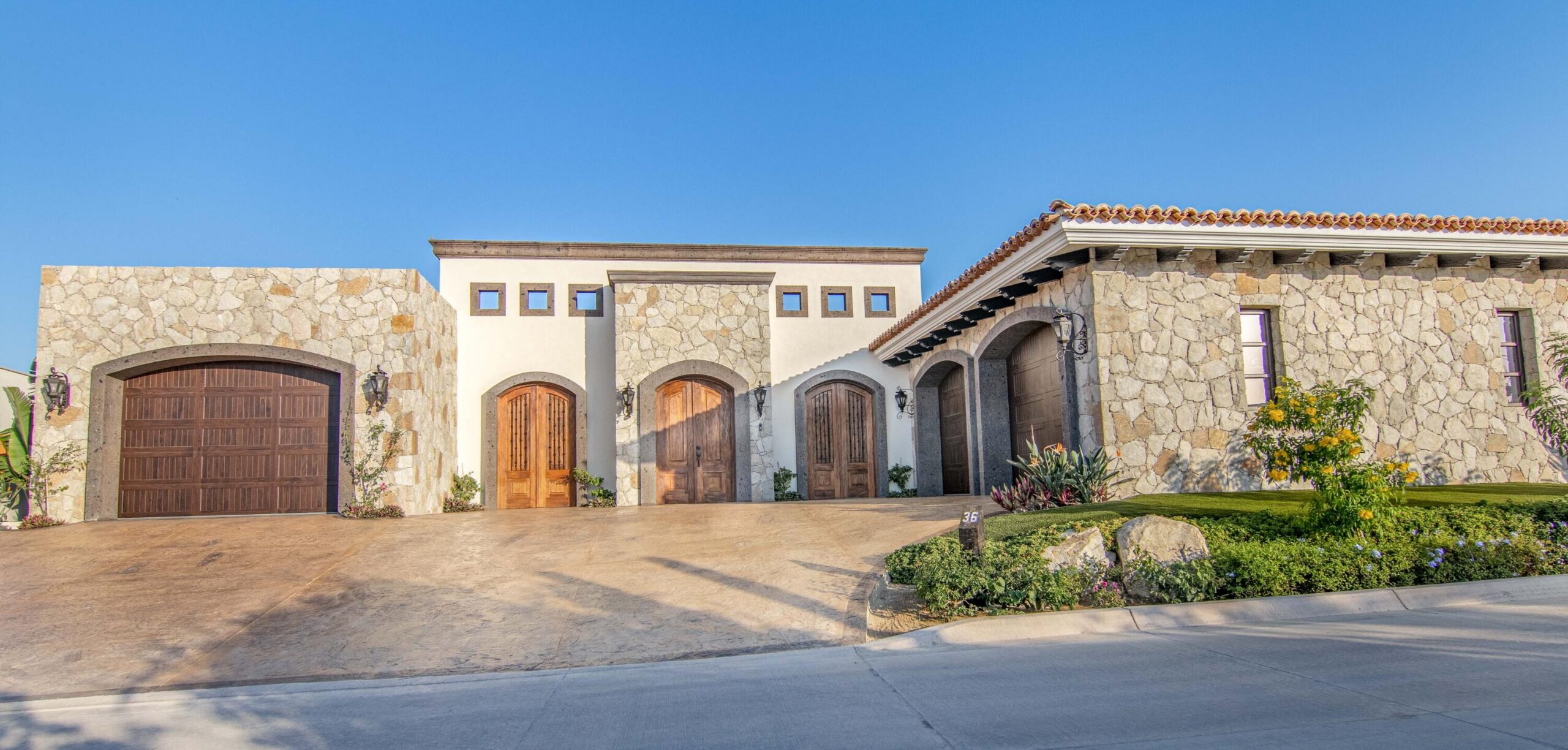 Cabo Luxury Golf Villas Explore this exceptional Golf Villa in Diamante, offering sweeping for sale