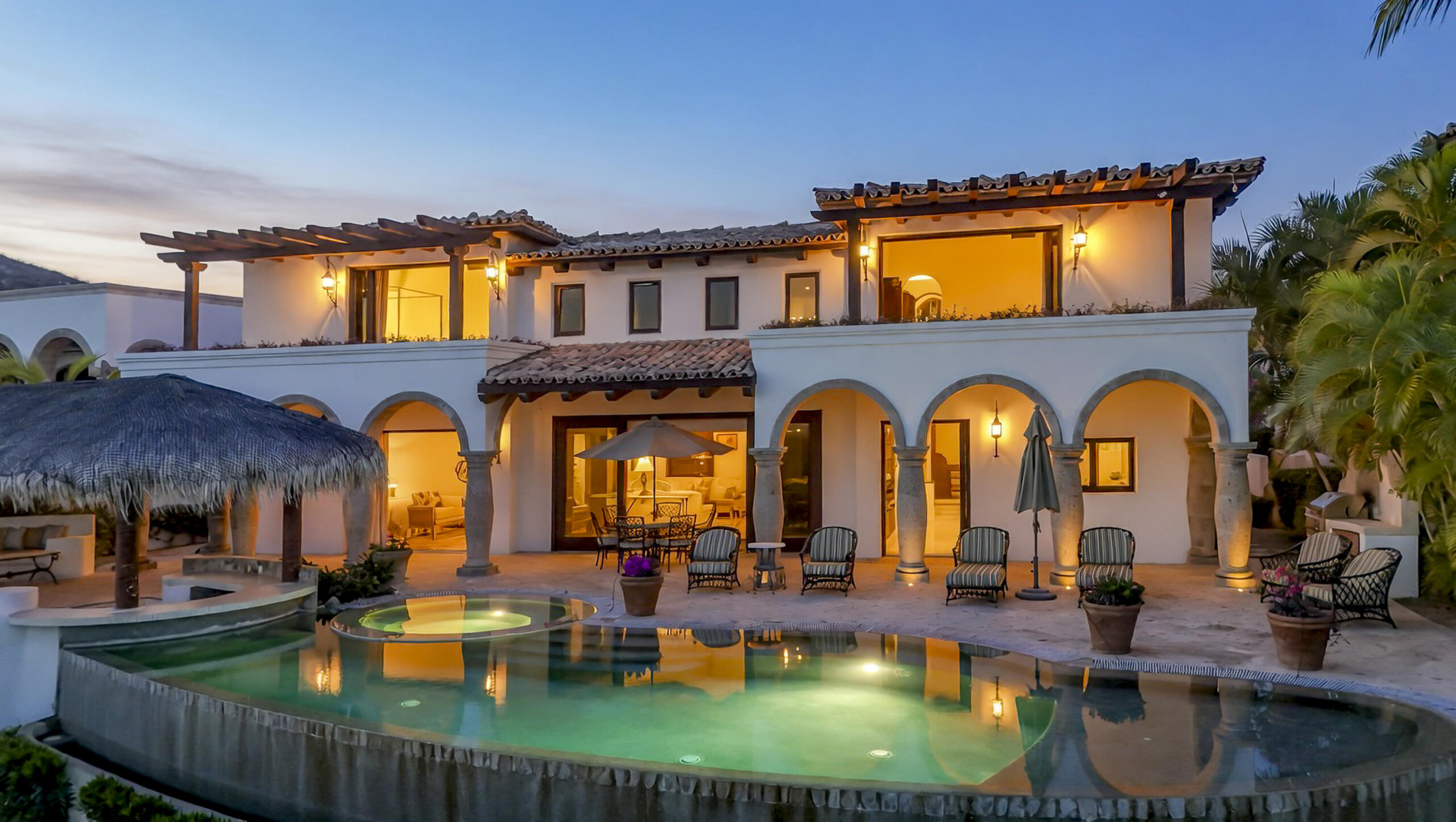 Cabo Luxury Brisas This fantastic villa is located in one of the most prestigious developments in Cabo, Cabo del Sol, Enjoy access to world-class amenities. This beautiful five-bedroom, five-and-one-half-bath custom home offers inviting indoor/outdoor living with beautiful, glistening Sea of Cortez and golf course – Las Colinas, Cabo Corridor, BS